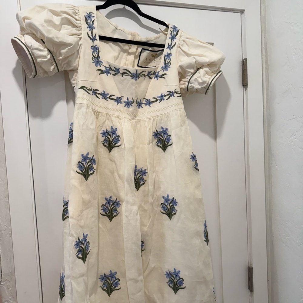 AGUA BY AGUA BENDITA

Floral-Embroidered Puff-Sleeve Linen Maxi Dress